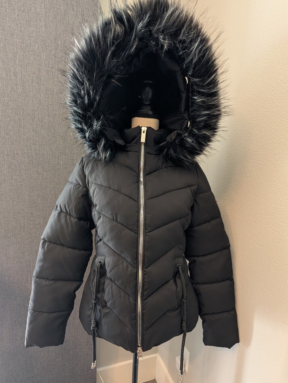 SHEIN Black Hooded Puffer Jacket Faux Fur Trim Size L / 8-10